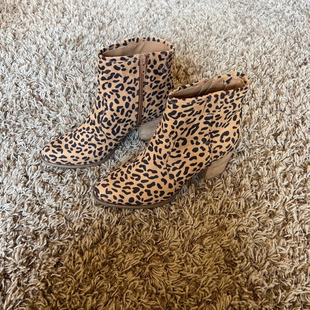 Women’s booties